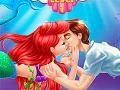 Гульня Ariel And Prince Underwater Kissing