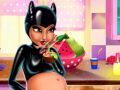 Гульня Catwoman Pregnant
